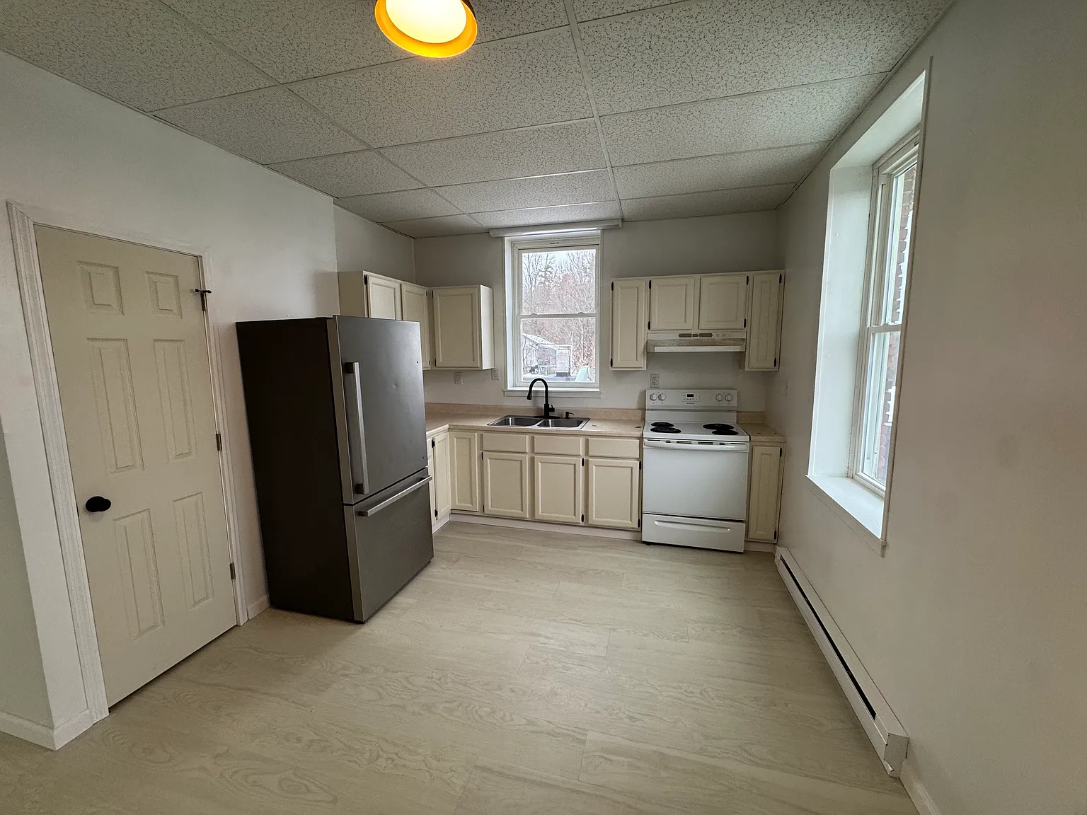 4325 Main St — Photo 1