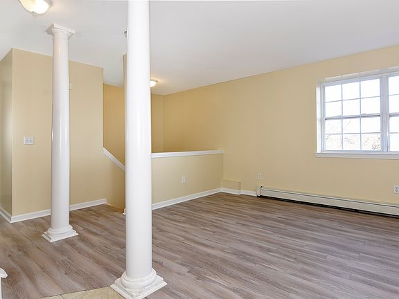 5th image of 214 Mary Lou Ave #1