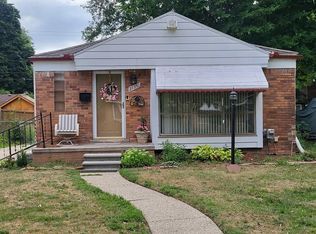 21350 Kipling St, Oak Park, MI 48237