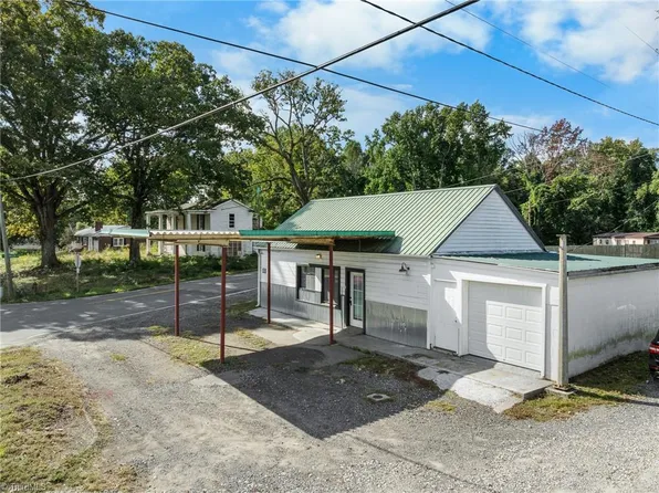 4884 State Highway 89, Walnut Cove, NC 27052