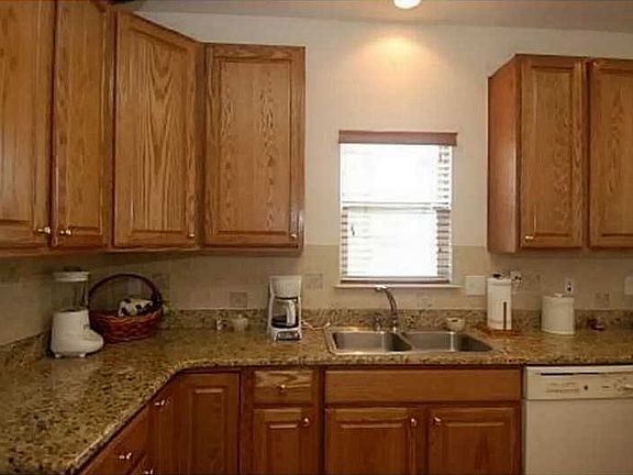 5th image of 1800 Kempsville Crossing Ln