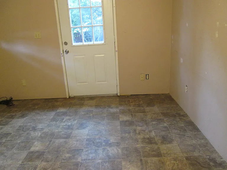 3032 N Inyo St — Photo 17
