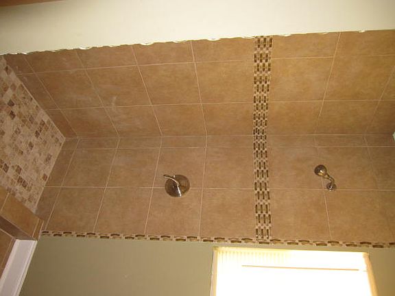 5th image of 216 James Ct