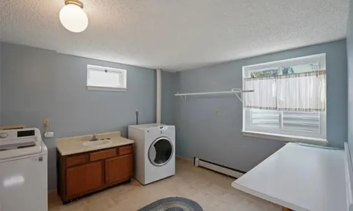 2618 Lightning Way — Photo 13