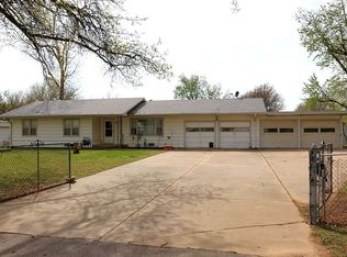 153 N 4th Ave, Clearwater, KS 67026