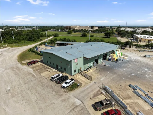 1707 Graham Rd, College Station, TX 77845