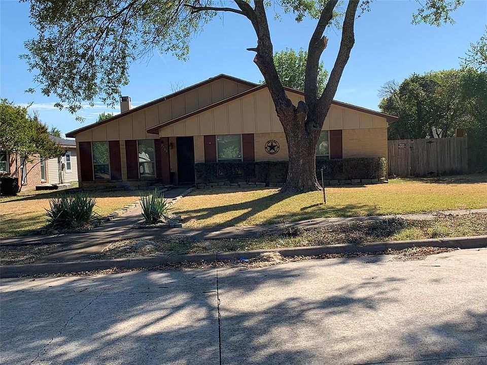 1st image of 2702 Royalty Dr