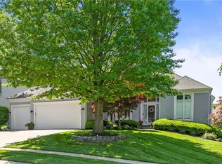 5613 W 127th Ter, Overland Park, KS 66209