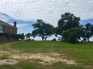 622 E Beach Blvd, Gulfport, MS 39501