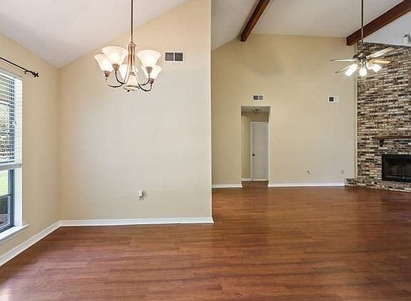 4th image of 523 Teakwood Cir