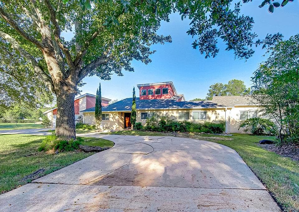 1st image of 26114 Hunter Ln