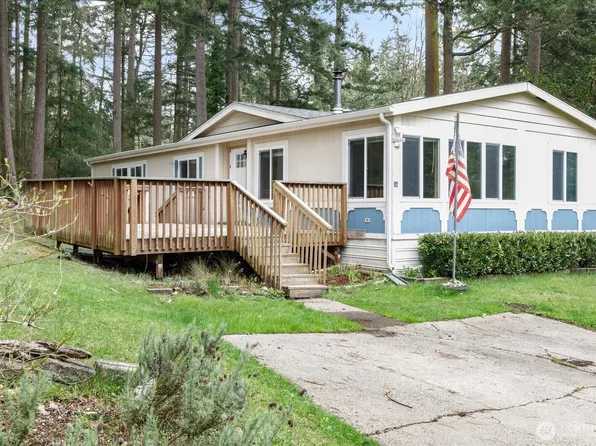 4695 Park Acres Drive #34, Oak Harbor, WA 98277