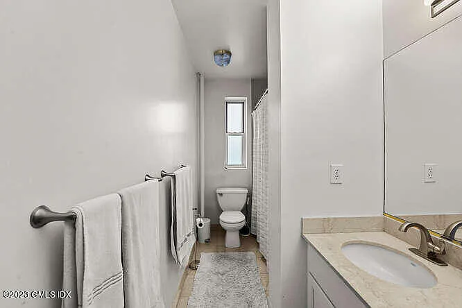 25 W Elm St #40 — Photo 18