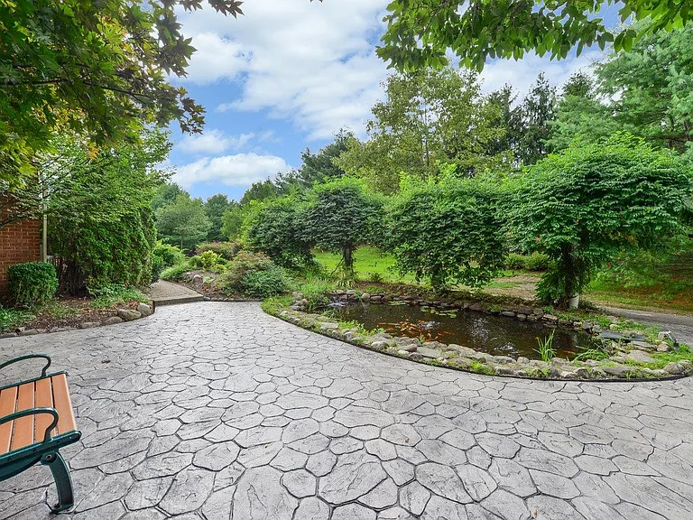 The Horizons at Franklin Lakes Apartment Homes — Photo 22