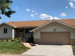 16055 Gold Plz, Omaha, NE 68130
