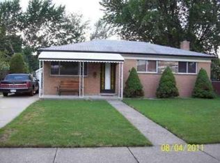 32609 Revere Dr, Warren, MI 48092
