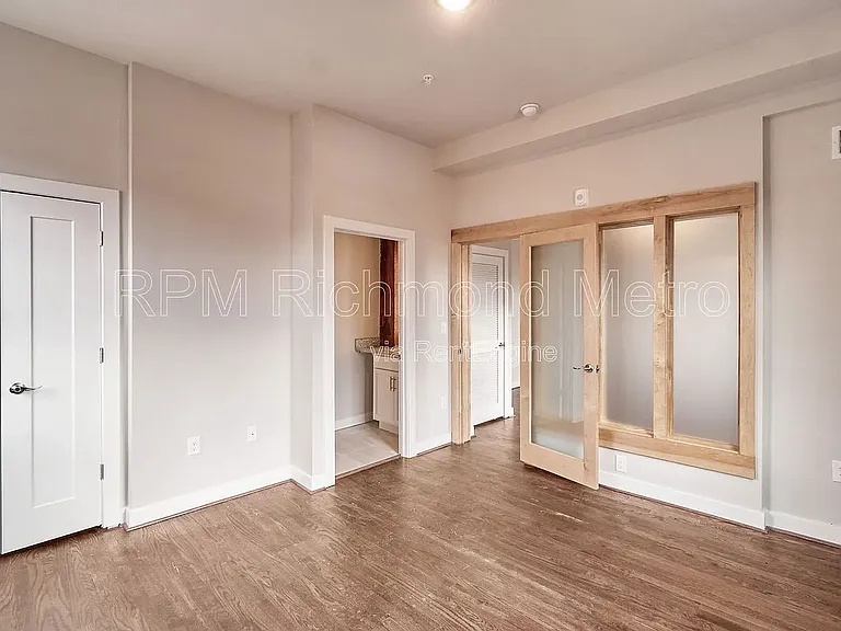 10 Walnut Aly — Photo 4
