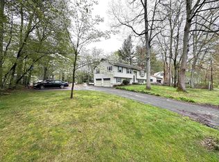 9 Greenwich Dr, Merrimack, NH 03054