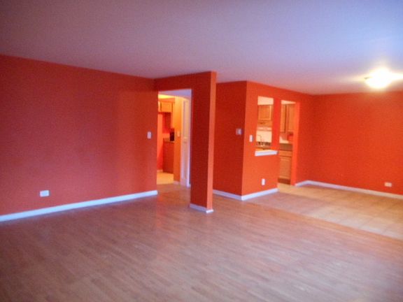 5th image of 5215 Galitz St APT 1D