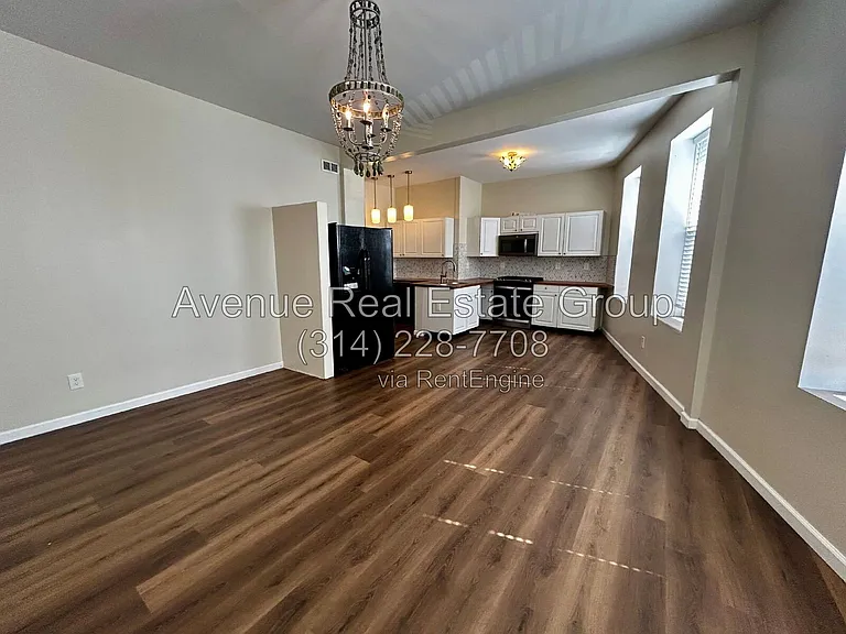 4439 Virginia Ave — Photo 3