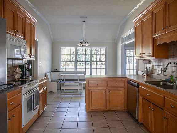 4th image of 4119 Whithorn Way