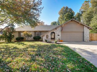 834 E Meadowlark St, Springfield, MO 65810