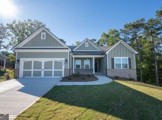 458 Banff Dr, Winder, GA 30680