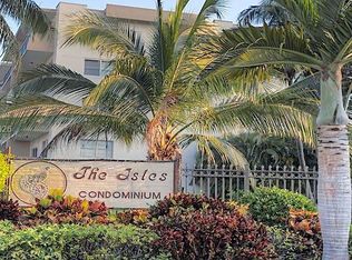 250 181st Dr APT 108, Sunny Isles Beach, FL 33160