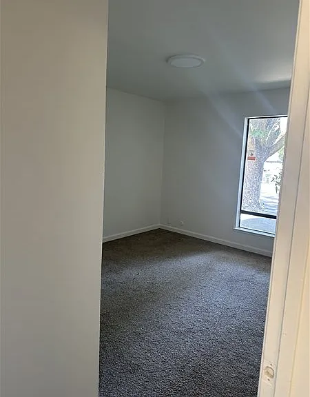 614 Adams St — Photo 5
