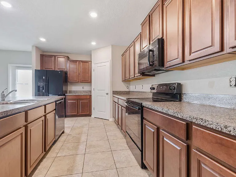 7407 Rosy Periwinkle Ct — Photo 8