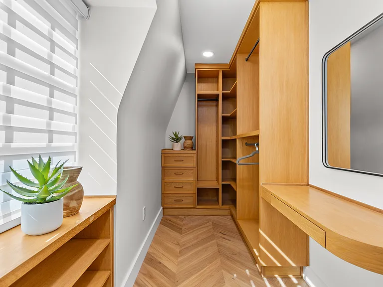 3335 E Ocean Blvd — Photo 51