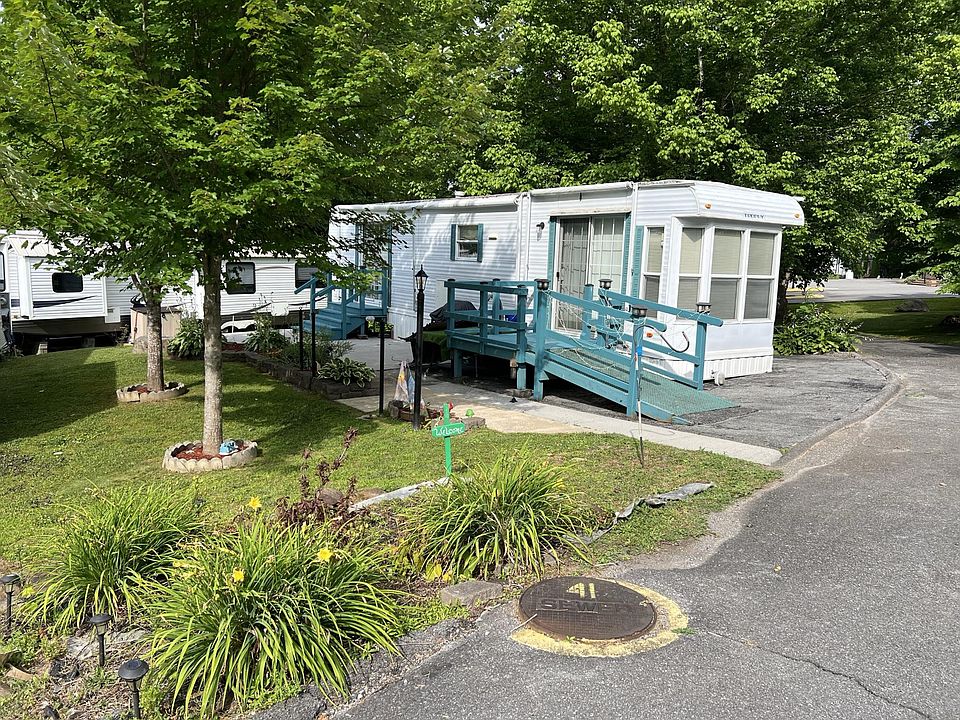 1st image of 4229 E Pkwy #009-lot 9