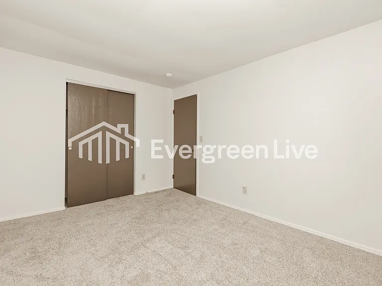 8249 Mount Carmel St — Photo 10
