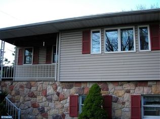 4247 New Holland Rd, Mohnton, PA 19540