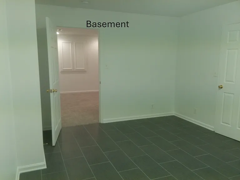 4262 Berkley Ct — Photo 9