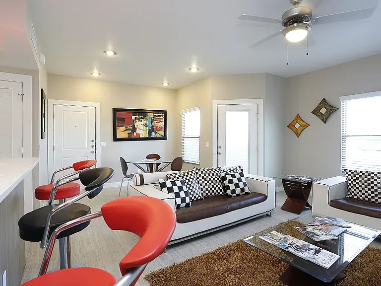 Moderno Village Apartments and Town Homes — Photo 18