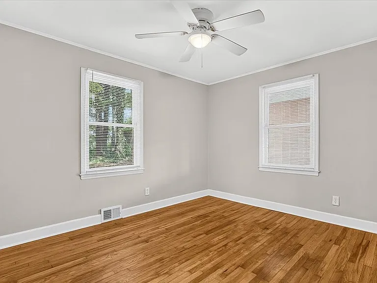 1512 Lynne Ave — Photo 14