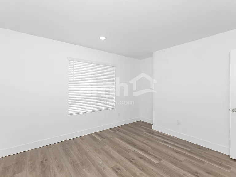 9526 Aldersyde Dr — Photo 12