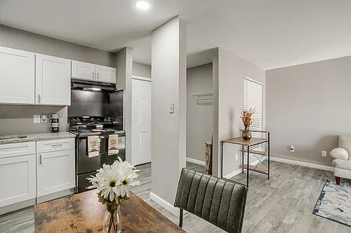 Vista Buena Apartments Photo 1