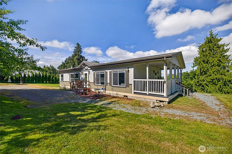 3rd image of 3973 Francis Road