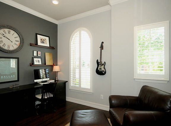 3rd image of 2846 Townsend Dr