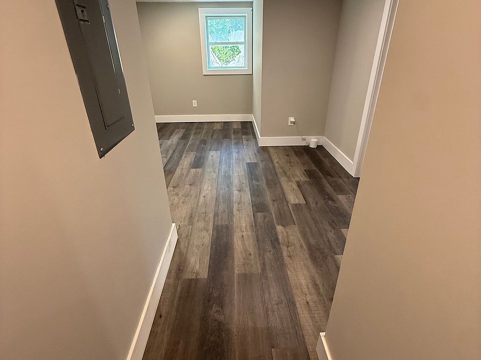 1st image of 319 Happy Hollow Rd
