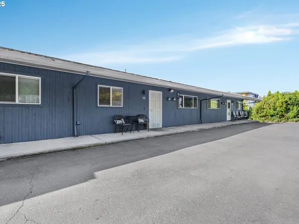 10090 SW Beaverton Hillsdale Hwy APT 13, Beaverton, OR 97005