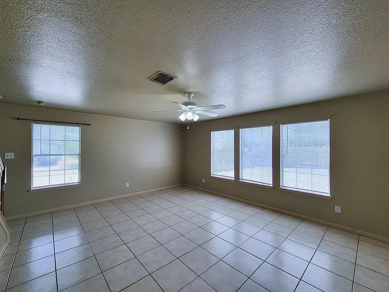 21807 Aspen Mist Ln — Photo 18
