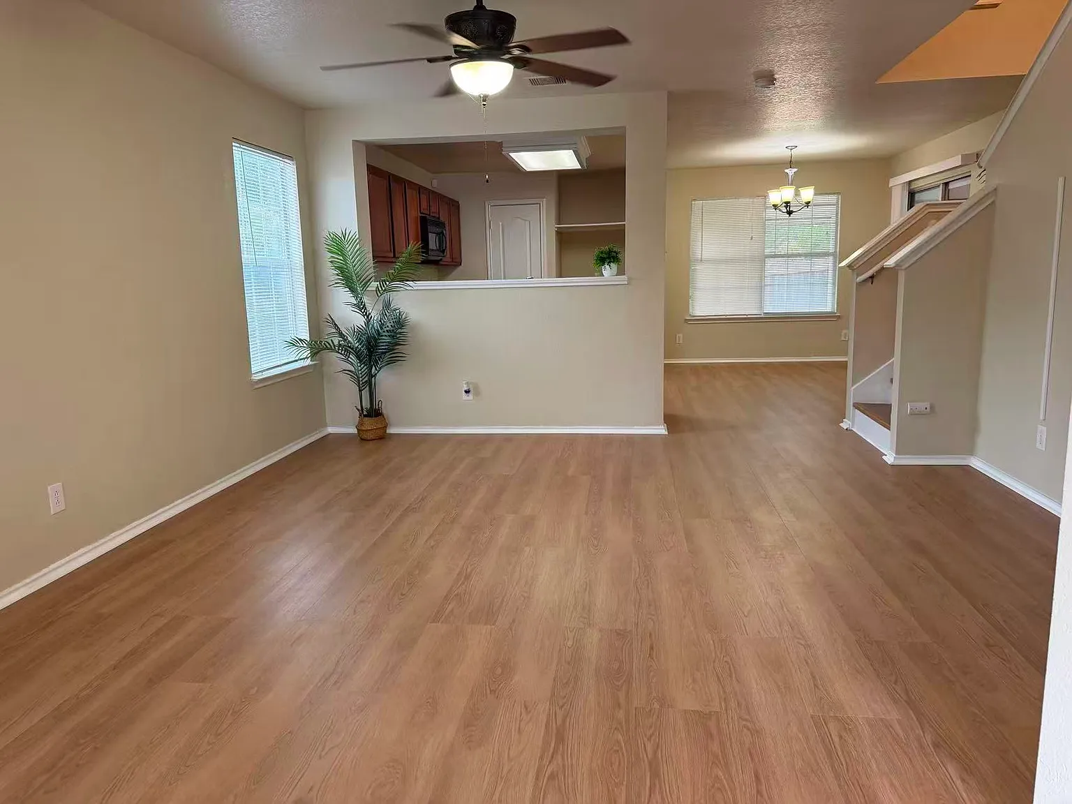 3 bed, 2.5 bath, 1779 sqft, $1,750 — Photo 4