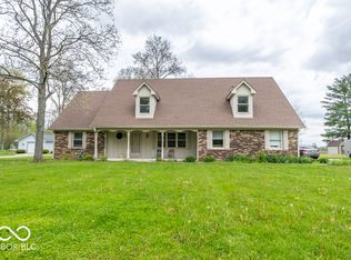 3134 W Hickory Woods Dr, Greenfield, IN