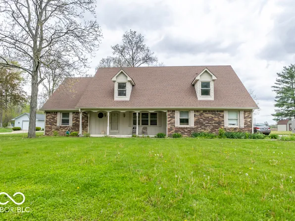 3134 W Hickory Woods Dr, Greenfield, IN 46140