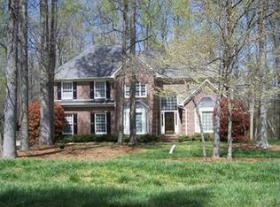 5105 Olde Forest Dr, Greensboro, NC 27406