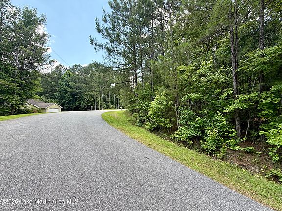 2nd image of 31 Thomas Ln
