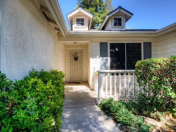 3rd image of 6064 N Tracy Ave